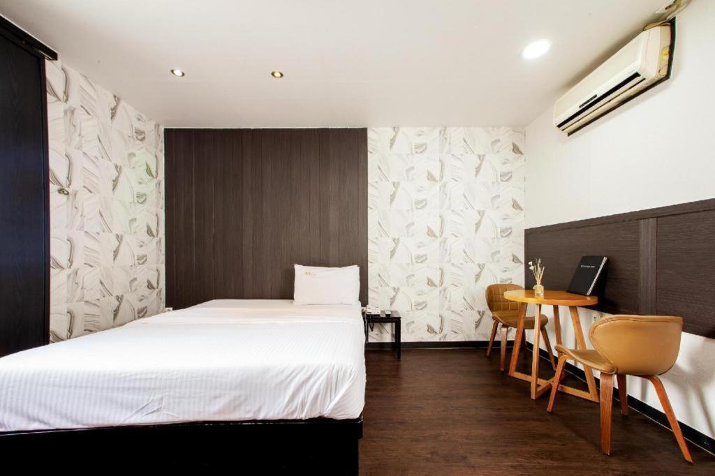 M7 Business Hotel Chilgok Exterior foto
