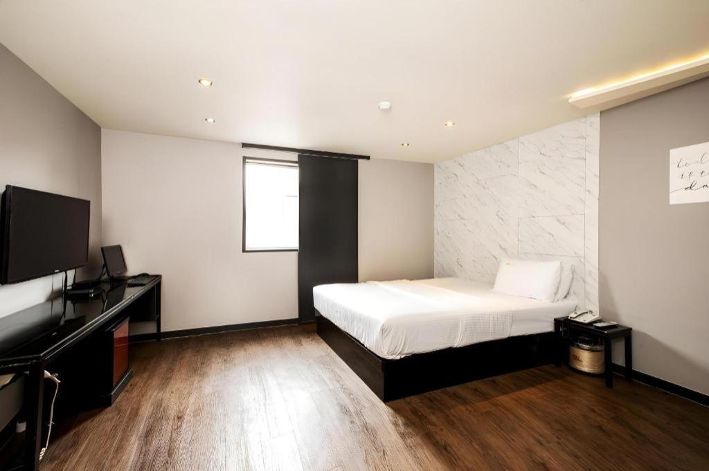M7 Business Hotel Chilgok Exterior foto