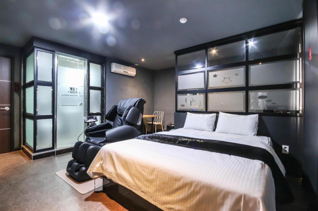 M7 Business Hotel Chilgok Exterior foto