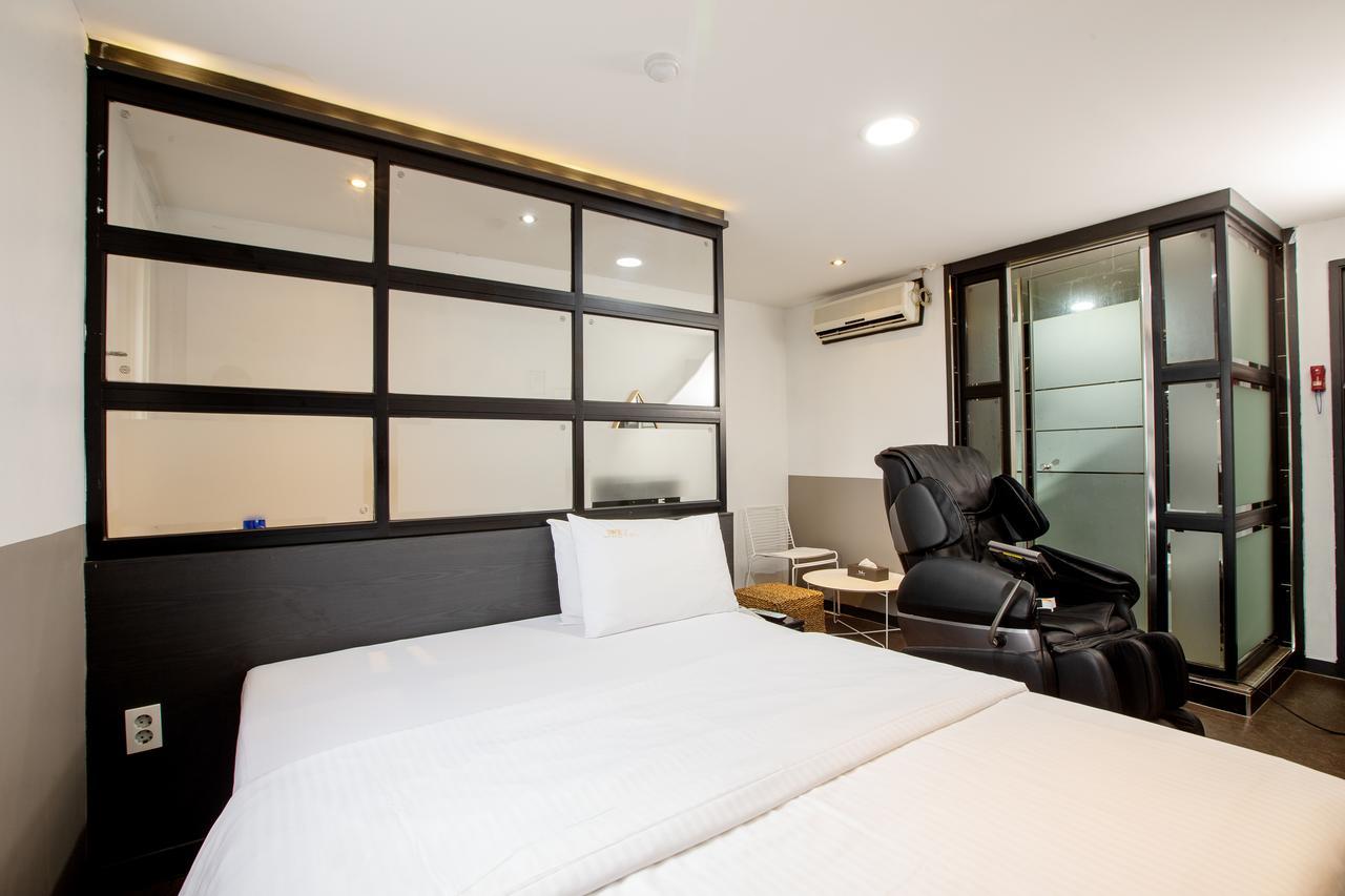 M7 Business Hotel Chilgok Exterior foto